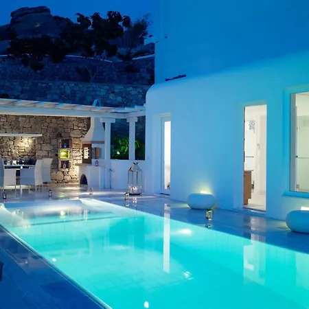 Mykonos Grand & 5*