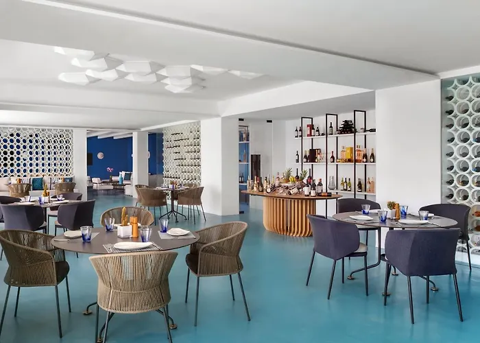 Ξενοδοχείο Mykonos Grand & Agios Ioannis Diakoftis