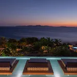 Mykonos Grand & מלון