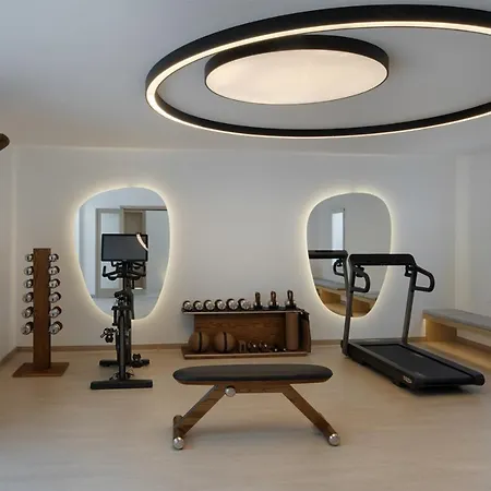 Otel Mykonos Grand &