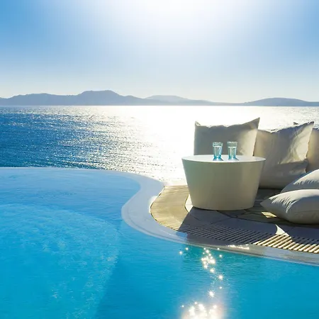 Mykonos Grand & 5*