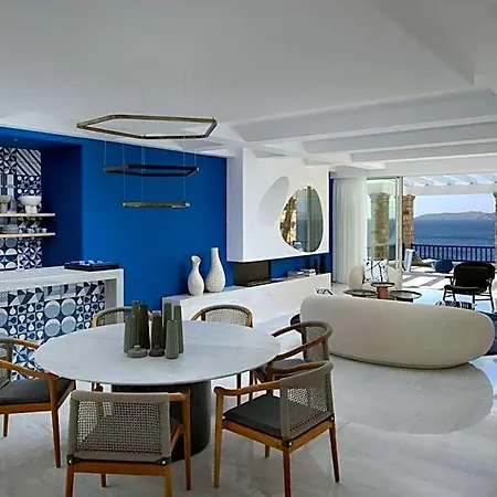 Mykonos Grand & Hotel Agios Ioannis Diakoftis