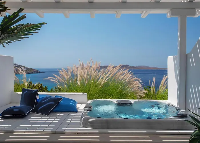 Mykonos Grand & מלון 5*