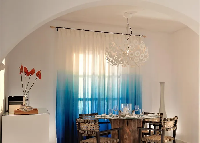 Mykonos Grand & Hotell