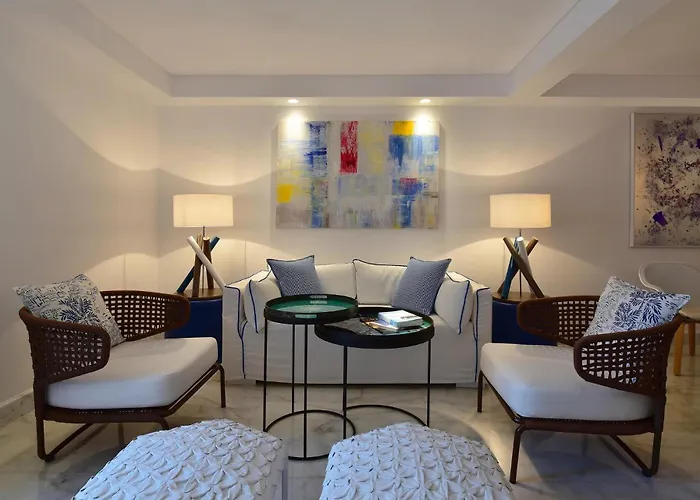 מלון Mykonos Grand & 5*