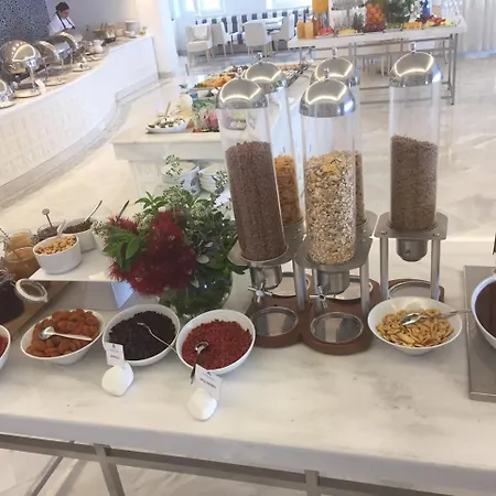 米科诺斯大酒店及度假村 5*